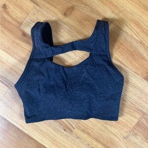 Barry’s Bootcamp X Lululemon keyhole sports bra size 6